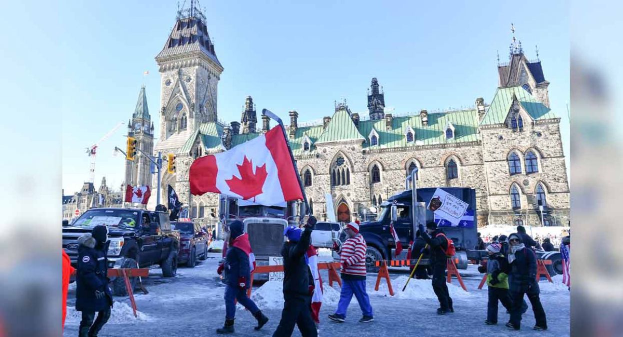 Canada: Ottawa declares state of emergency