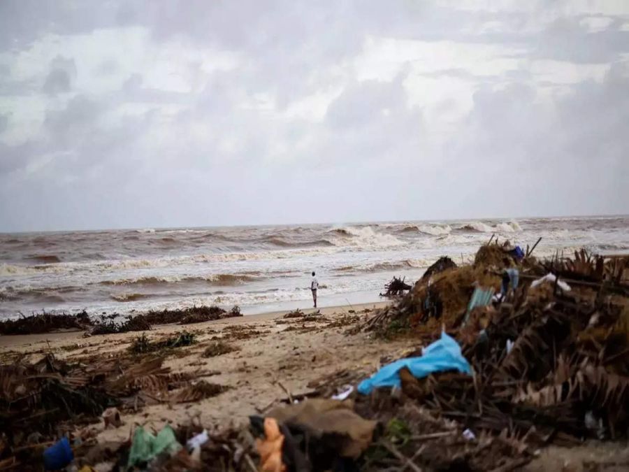 The death toll from Cyclone Batsirai in Madagascar has risen to 20