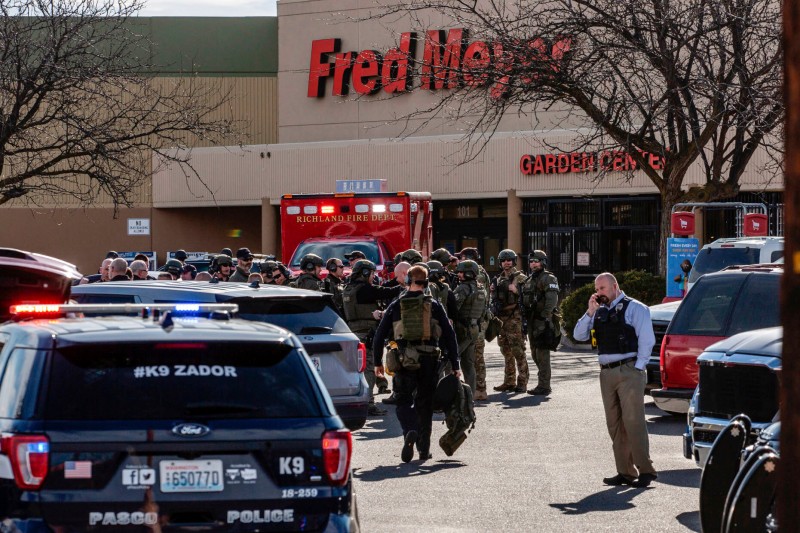Shooting at Washington grocery store kills one