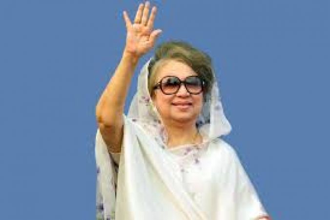 Bangladeshi Court convicts former PM Khaleda Zia of corruption