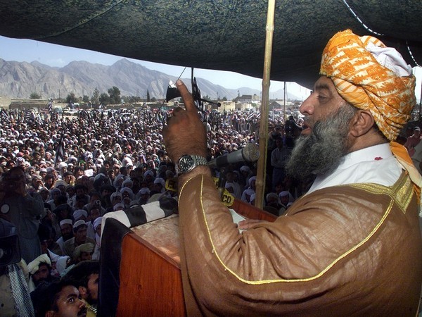 Imran Khan should not blame others for his party's actions: PDM Chief Fazlur Rehman