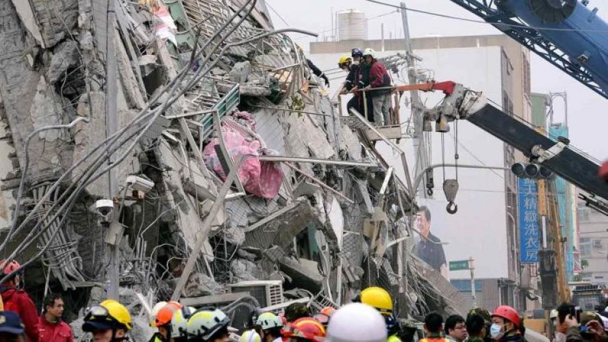 Earthquake in the Philippines,15 people lost their life