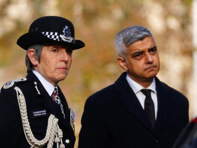 विवाद के बाद लंदन पुलिस प्रमुख ने दिया इस्तीफा
