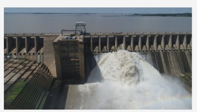 Vaal Dam brimming over: sluices opened as capacity tops 100 percent