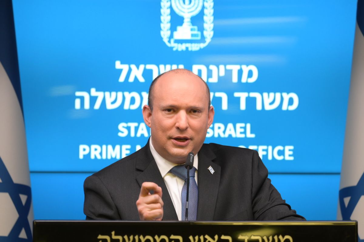 All Israelis must leave Ukraine immediately, the Israeli PM Naftali Bennett urges