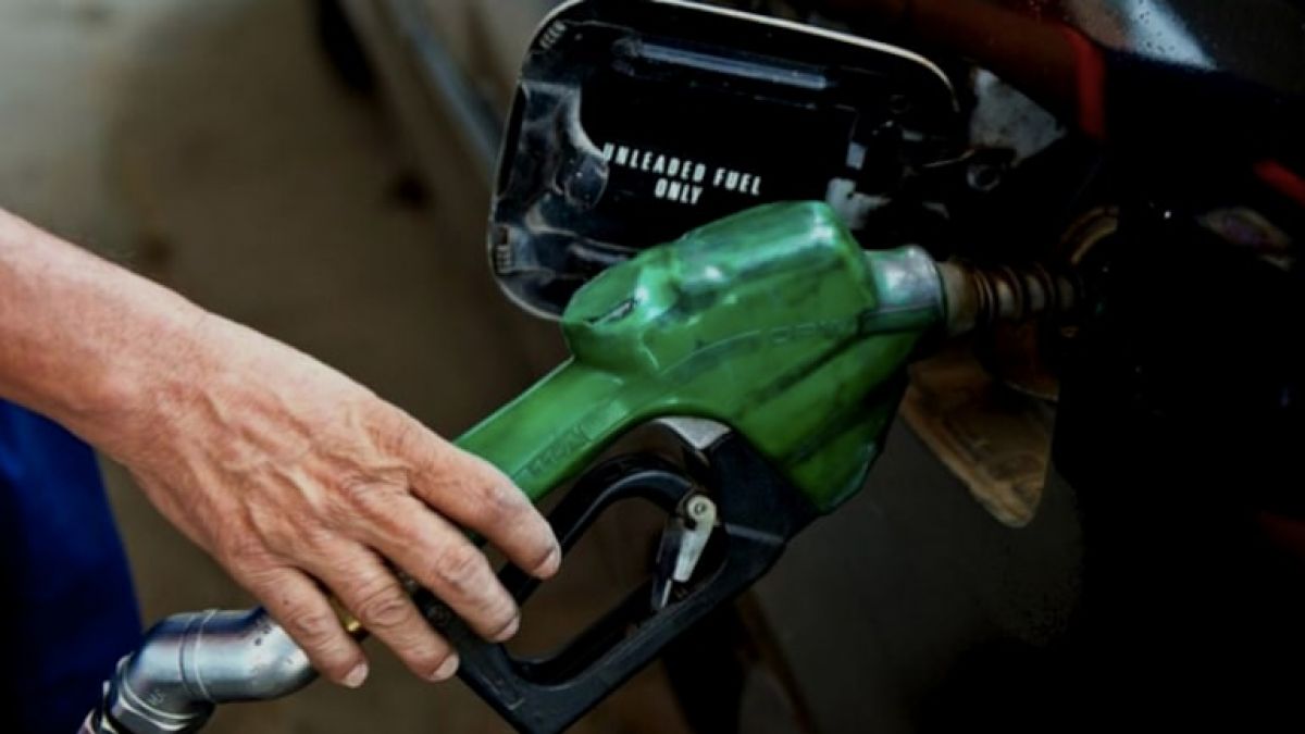 इस देश में ईंधन की कीमतें एक नई ऊंचाई पर