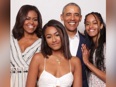 Obama shares photo of the 3 who never fail to make him smile