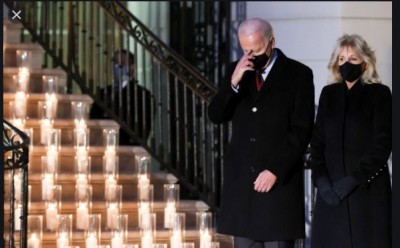 अमेरिका में कोरोना से हुई 5 लाख लोगों की मौत, श्रद्धांजलि देने के लिए व्हाइट हाउस में जलाई गई मोमबत्तियां