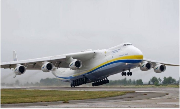 दुनिया का सबसे बड़ा कार्गो विमान, मृया, रूसी बलों द्वारा यूक्रेन में नष्ट कर दिया गया