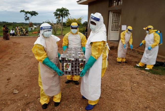 ईबोला की खोज करने वाले डॉक्टर ने कहा- 'मानव जाति को मारने के लिए पैदा हो सकता है खतरनाक वायरस'