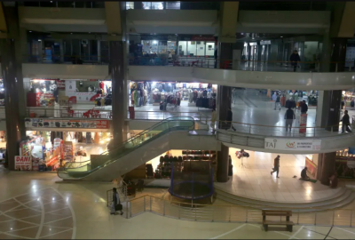 Due to the economic crisis Pakistani malls will close early