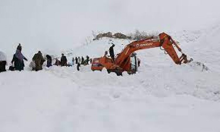 अफगानिस्तान भारी बर्फबारी से  11 की मौत और 23 घायल