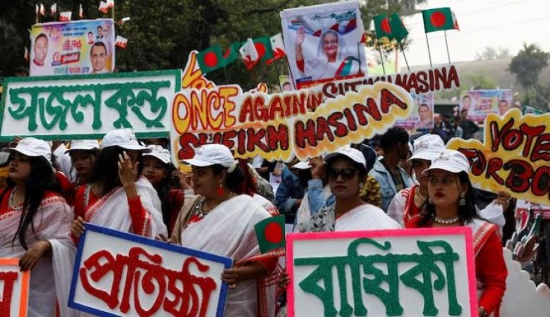 बांग्लादेश में विपक्ष के बहिष्कार के बीच आम चुनाव के लिए मतदान जारी