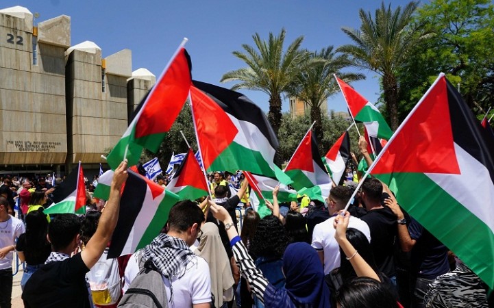 Israel Govt bans Palestinian flags