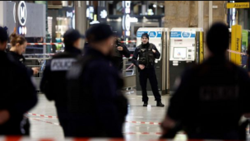 Attack on a Paris train station leaves at least 6 people hurt