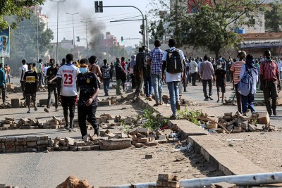 सूडान में सड़क पर विरोध प्रदर्शन: 1 की मौत, 30 घायल