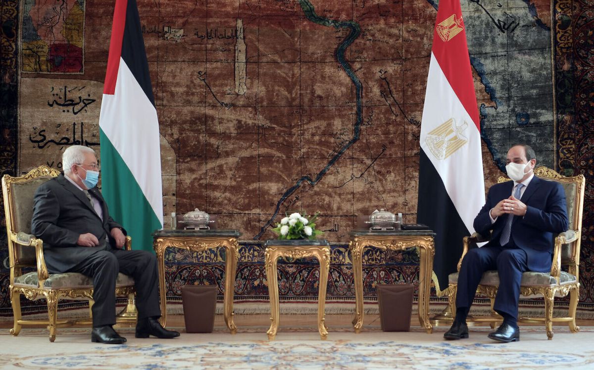 Egyptian President calls for resumption of Mideast peace talks with Palestine