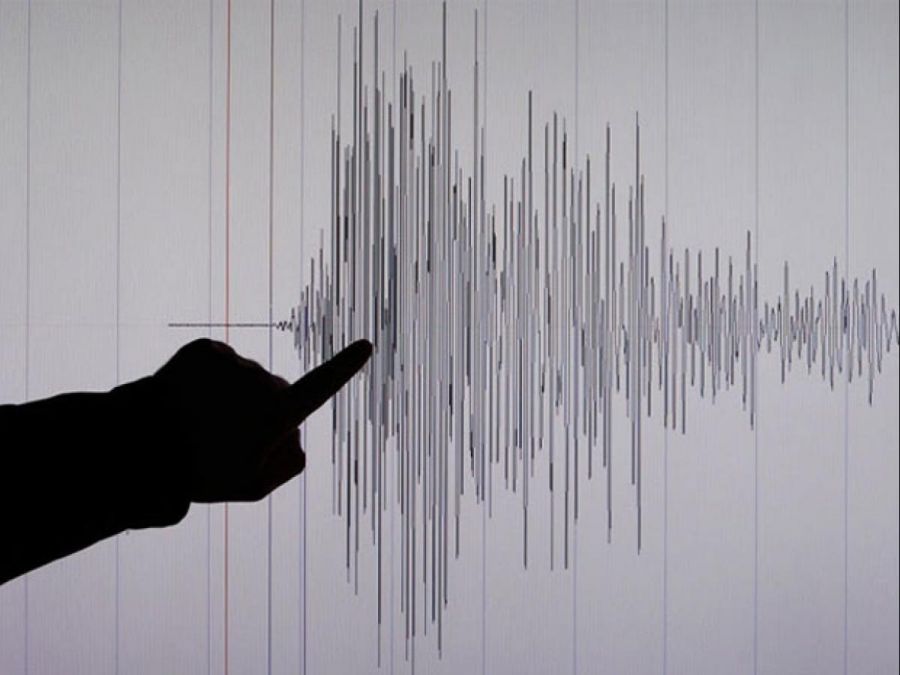 Indonesia is struck by a 6.7-magnitude earthquake, no tsunami alert is issued
