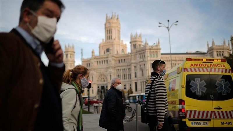 स्पेन के कैटालोनिया ने बढ़ती महामारी के बीच चुनाव हुए स्थगित