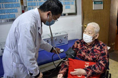Medical service covers all of Beijing's nursing institutions