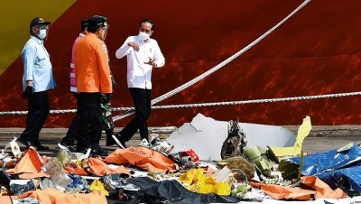 इंडोनेशियाई नेता ने विमान दुर्घटना में मारे गए लोगों के परिवार को किया मुआवजा देने का वादा