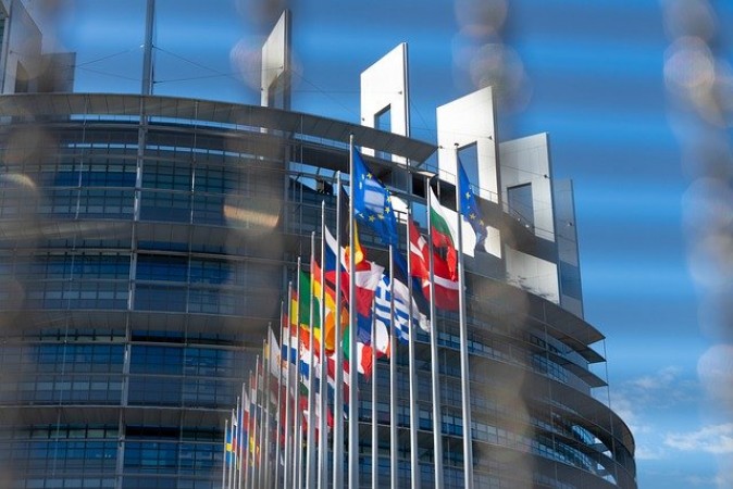 यूरोपीय संघ के अधिकारी ने प्रवास के लिए निष्पक्ष यूरोपीय दृष्टिकोण का आह्वान किया