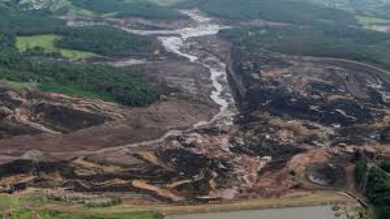 Brazil dam collapse: 58 dead, 305 people still missing