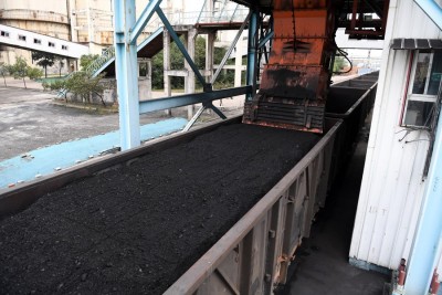 Coal storage in China's power plants near record highs