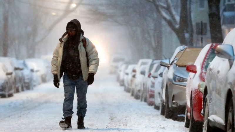 Winter storm Kenan causes heavy snow and high wind gusts in New York