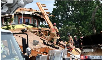 Washington:  Under-construction building collapse, Five injured