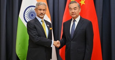 EAM Jaishankar Emphasizes LAC Respect in Meeting with Chinese Counterpart