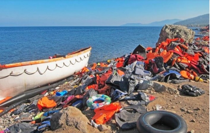 मोरक्को में रॉयल नेवी ने 244 संभावित अप्रवासियों को बचाया