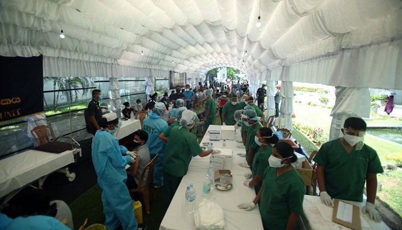 Sri Lankan Govt launches 'Walk-In' community Covid inoculation centers