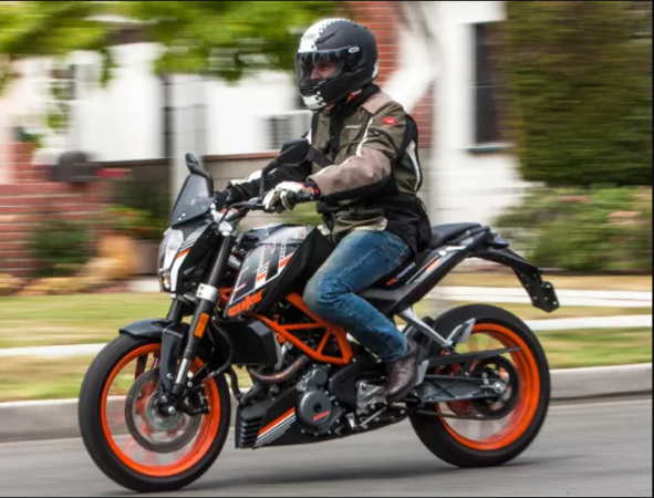 Revving with Passion: KTM 390 Duke Dominates the Hearts of Indian Youths