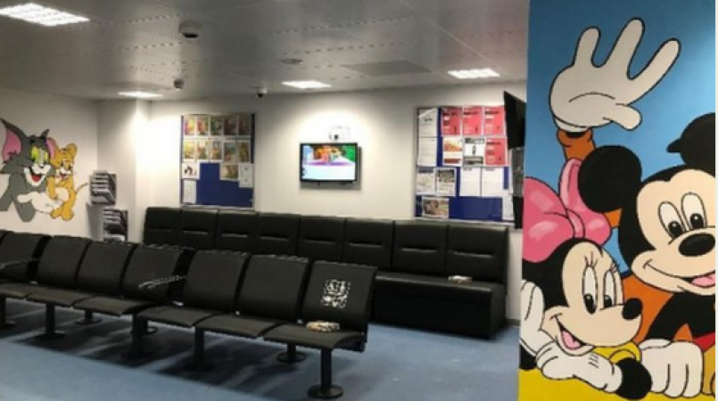 UK Immigration Minister Orders Removal of Cartoon Murals from Asylum Seekers' Centre
