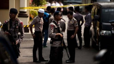 इंडोनेशिया: गोलीबारी में आईएस से जुड़े दो संदिग्ध आतंकवादी हुए ढेर
