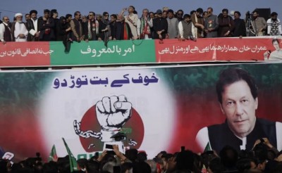 Pakistan Govt to Ban Imran Khan's PTI for Alleged Anti-State Activities