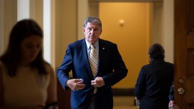 Manchin meets with Texas Dems and says he wants pared-down voting rights bill