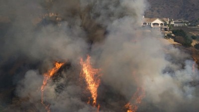 नेवादा में घुसी उत्तरी कैलिफोर्निया के जंगल की आग