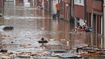 सरकार ने बाढ़ पीड़ितों के लिए किया वित्तीय सहायता का ऐलान