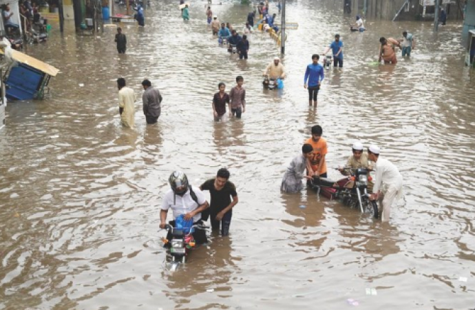 Emergency in Punjab as Monsoon Floods Trigger Mass Exodus: Residents Seek Higher Ground