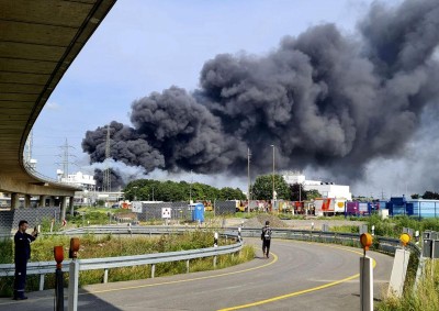 Explosion at German chemical complex declared 'extreme threat'