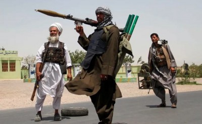 तालिबान की राजधानी हेरात शहर पर कब्जा करने की फिराक में है अफगानिस्तान