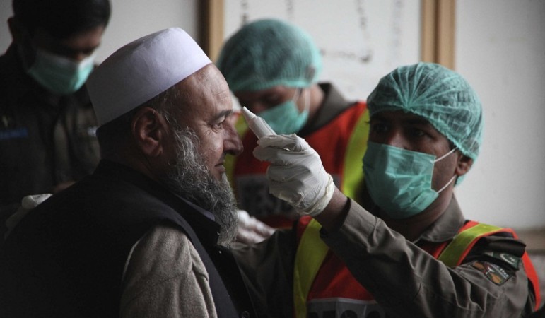 Pakistan reports 2,000 new Covid-19 cases for second consecutive day