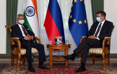 जयशंकर ने स्लोवाकिया के प्रधानमंत्री से  की मुलाकात