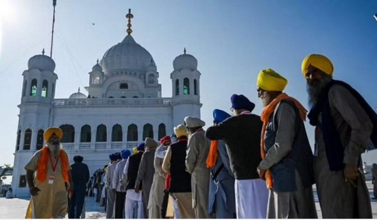 पाकिस्तान ने सिख तीर्थयात्रियों को ज़ारी किया वीजा