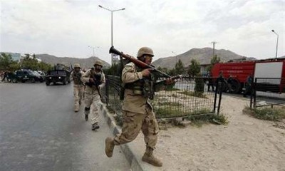 अफगानिस्तान में आतंकवादियों को खदेड़ने के बाद सरकारी सुरक्षा बलों ने जिले पर किया कब्जा
