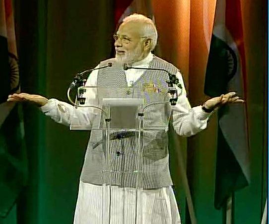 PM Narendra Modi asked Dutch NRIs to contribute to development of India