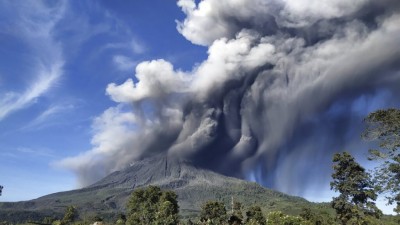 Indonesia's Mount Sinabung goes off again