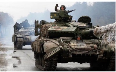 Russian forces attempting to encircle Kiev amid intense fighting